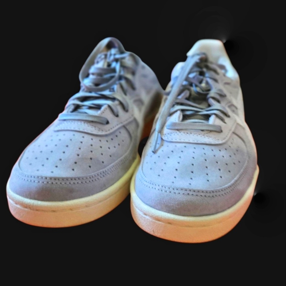 NEW Onitsuka Tiger GSM Gray and White Sneakers. NWB. Size 9 Womens/Unisex 7.5 - Picture 4 of 10